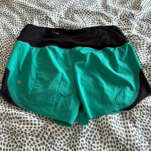 Lululemon Smooth Stride Short - Picture 6 of 10